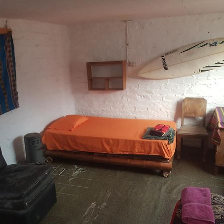 Appartamento Huanchaco Surf Camp Esterno foto