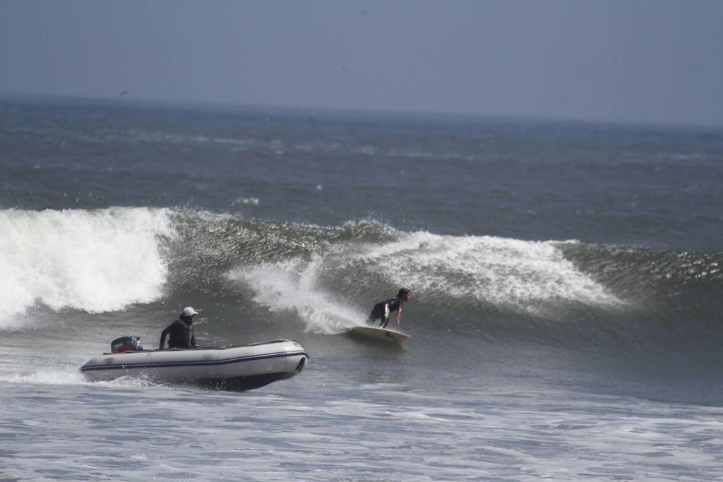 Appartamento Huanchaco Surf Camp Esterno foto